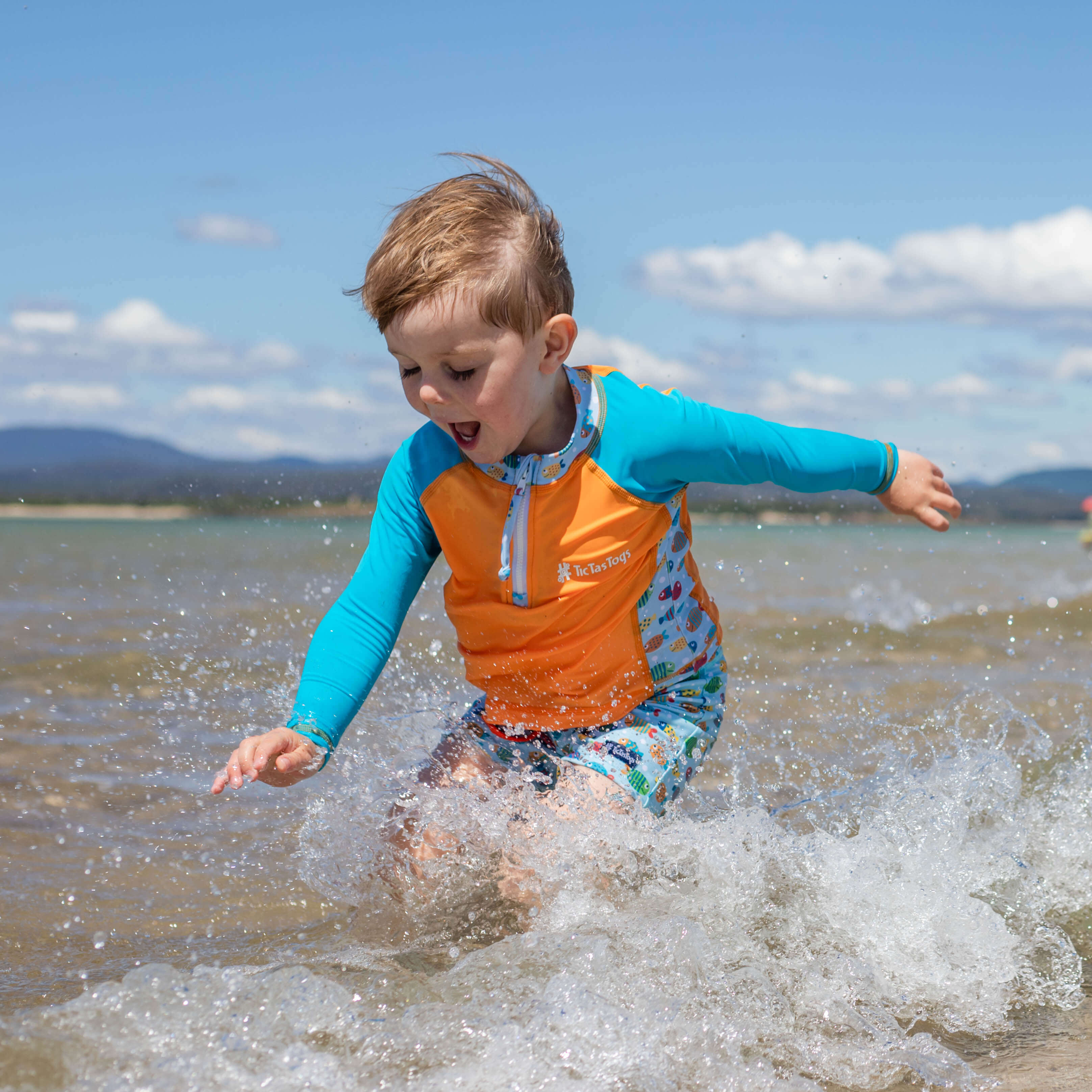Boys Long Sleeve Rashie & Rash Vests – TicTasTogs